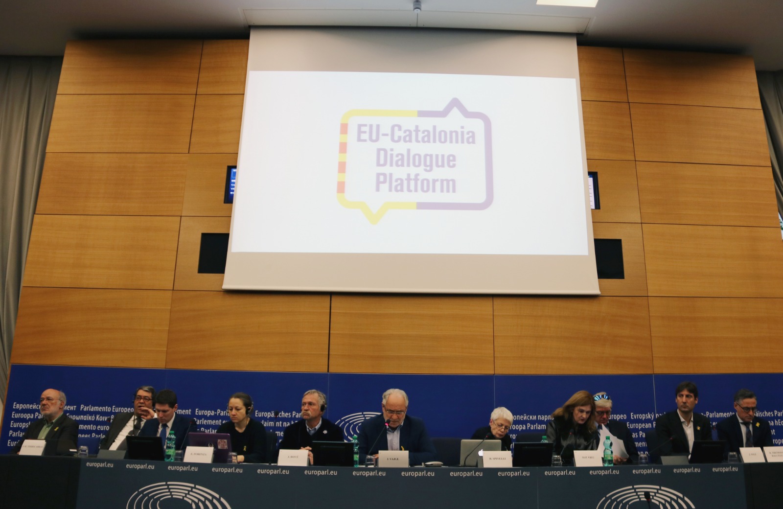 Press conference of the EU-Catalonia Dialogue Platform on the independence trial (by Natàlia Segura) 